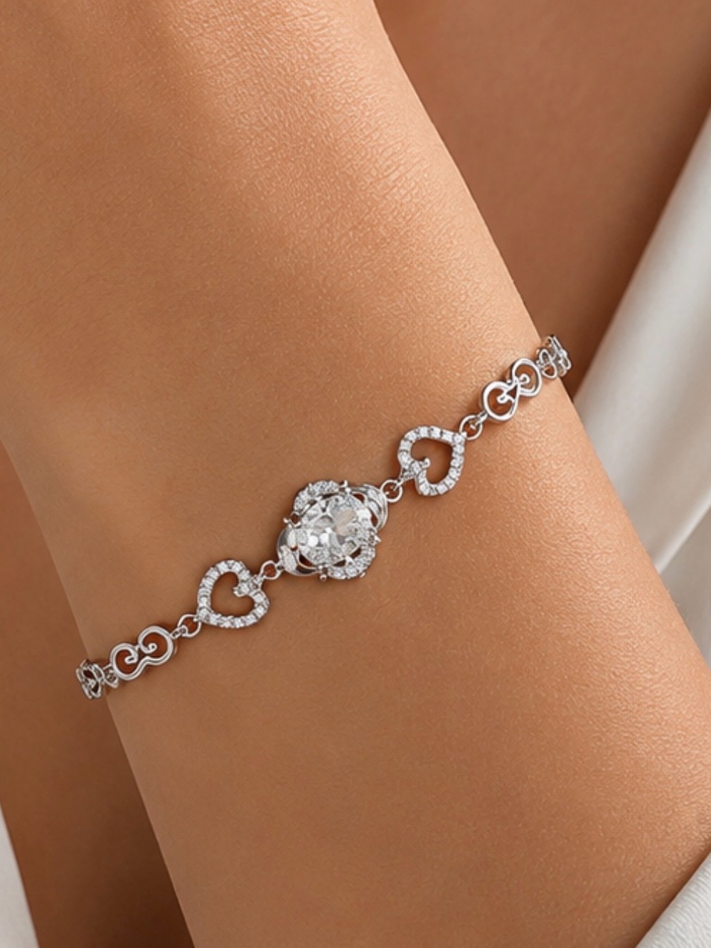 NEW!! 14k White Gold over Brass Heart Link Cubic Zirconia Bracelet - 6.5”